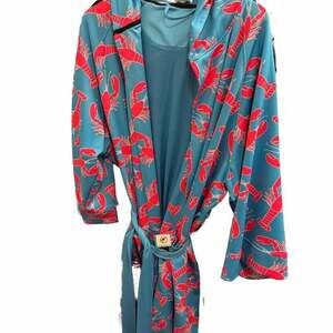 Claw Daddy: Lounge AnyWear Robe – lobster print